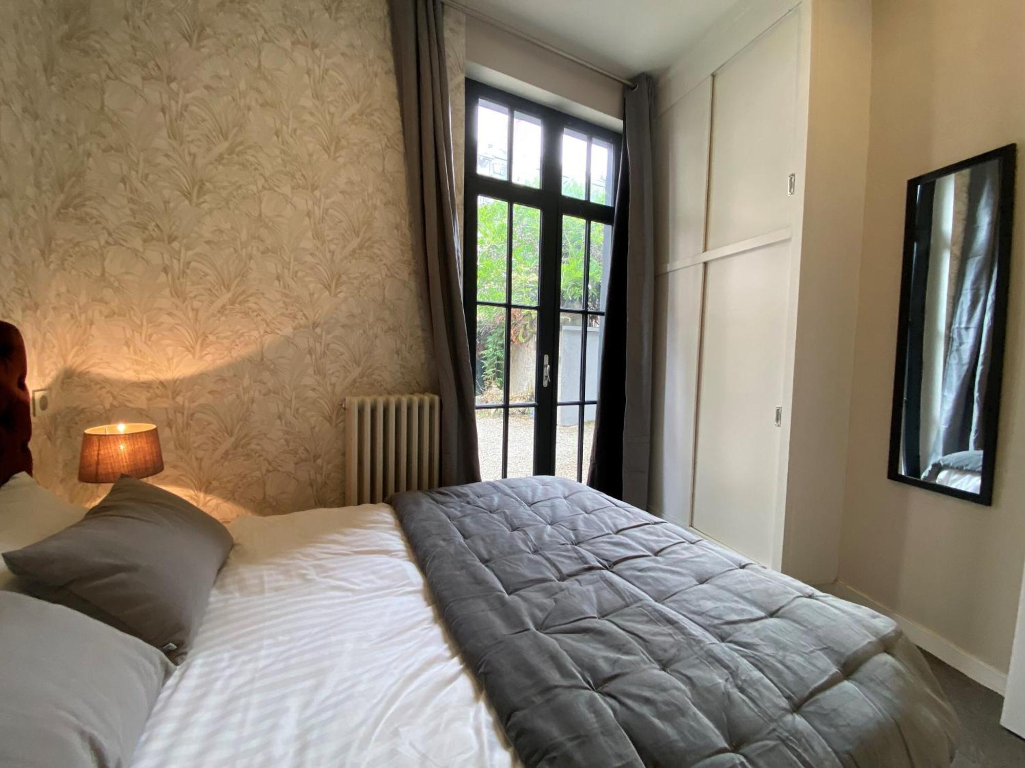 La Villa Beaupeyrat - Apparthotels De Charme Dans Batisse De Caractere A 400M Du Coeur De Ville De Лимож Номер фото