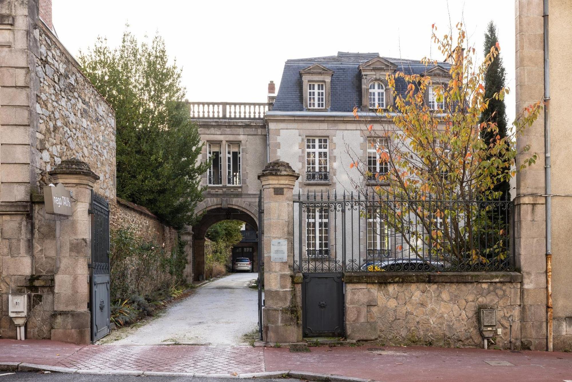 La Villa Beaupeyrat - Apparthotels De Charme Dans Batisse De Caractere A 400M Du Coeur De Ville De Лимож Номер фото
